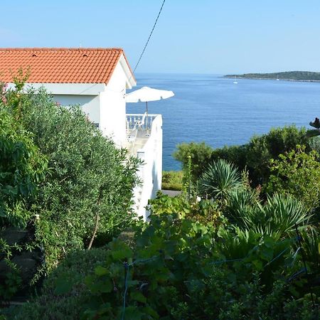 Apartments By The Sea Milna, Vis - 8944 Buitenkant foto
