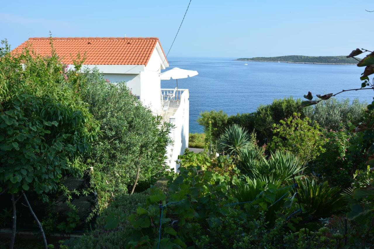 Apartments By The Sea Milna, Vis - 8944 Buitenkant foto
